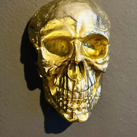 Rock Trifft Ruhrpott By Cordis Sky Fuer Bis Zu 3 Personen 5 Minuten Zur Messe Oder Hauptbahnhof * Essen