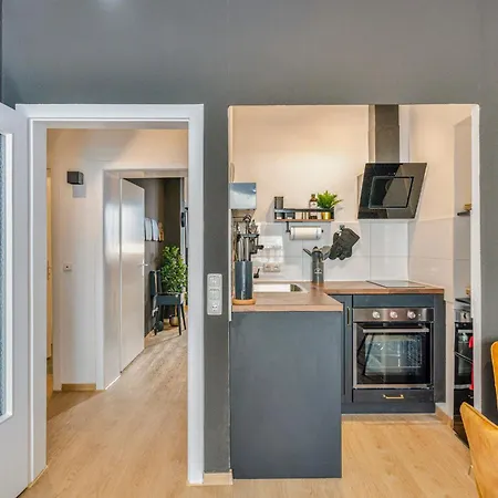 Rock Trifft Ruhrpott By Cordis Sky Fuer Bis Zu 3 Personen 5 Minuten Zur Messe Oder Hauptbahnhof