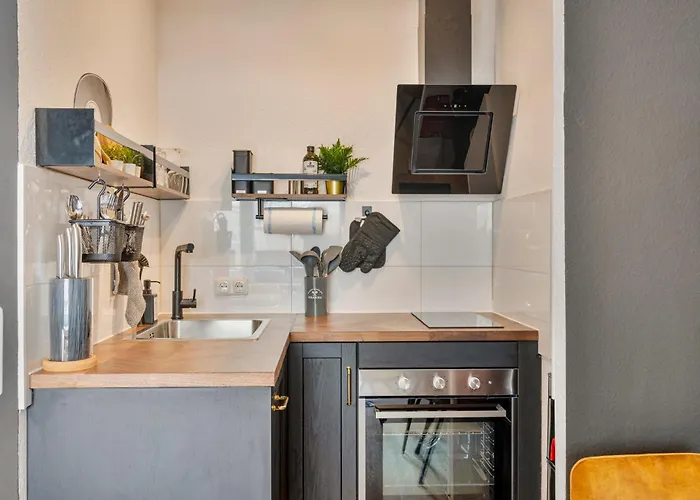 Rock Trifft Ruhrpott By Cordis Sky Fuer Bis Zu 3 Personen 5 Minuten Zur Messe Oder Hauptbahnhof Essen